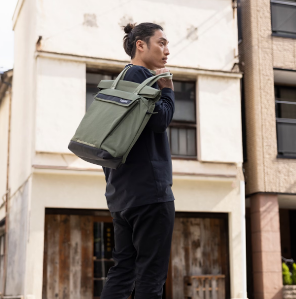 ����� Thule Paramount Crossbody Tote 22L PARATB-3116 Black (3205009) - �������� 6