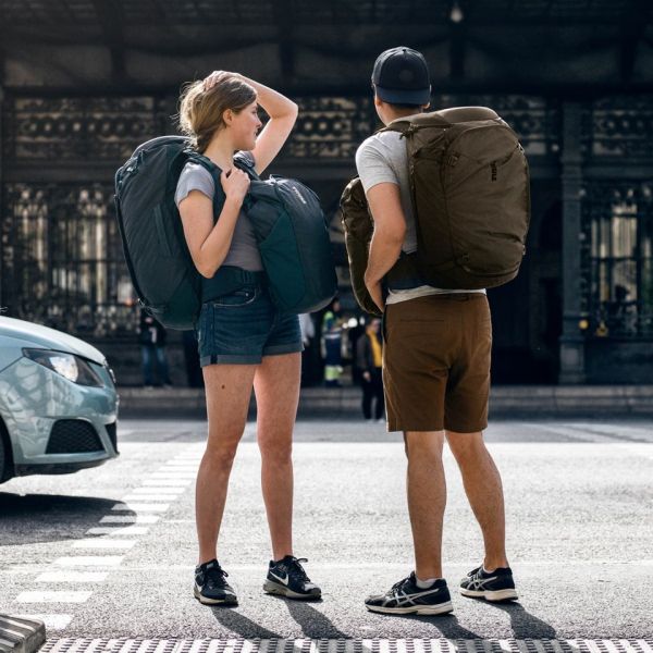 ������ Thule Landmark Travel Pack 60L TLPF-260 Woman Darkest Blue (3205315) - �������� 5