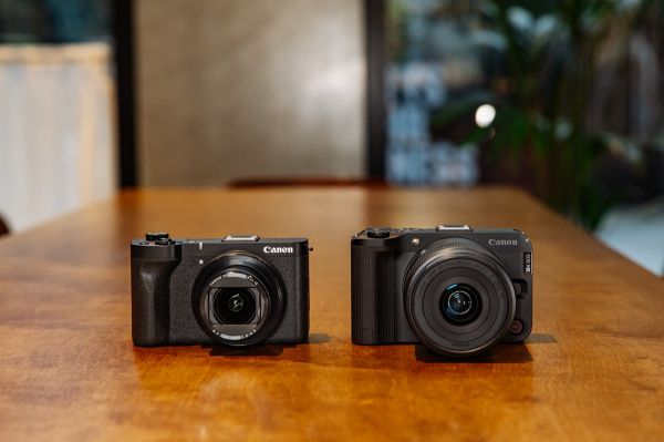   Canon EOS R50 V RF-S 14-30 IS STM PZ Content Creator Kit (6895C030AA) -  24