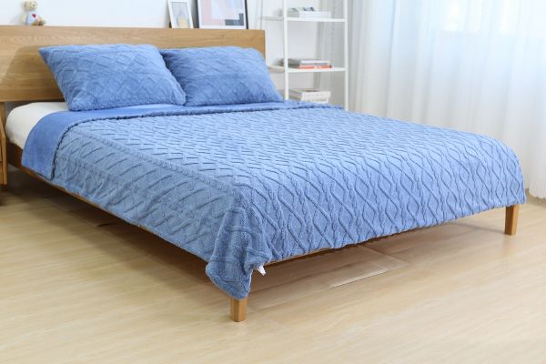 ����� �������� Soho ������ 200�220 �� + 2 ��������� 50�70 �� Romance Blue  (Set carpet+ pillow Blue) - �������� 3