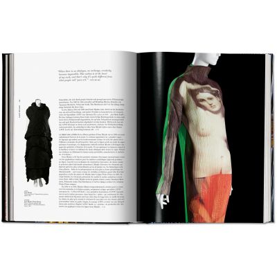  Fashion Designers A-Z. Updated 2020 Edition - Suzy Menkes Taschen (9783836578820) -  5