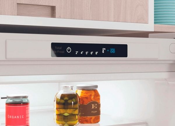 ����������� � ����������� ������� Indesit INFC9 TI22W - �������� 5