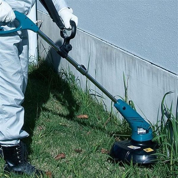 в - UR3000 (MAKITA) -  2