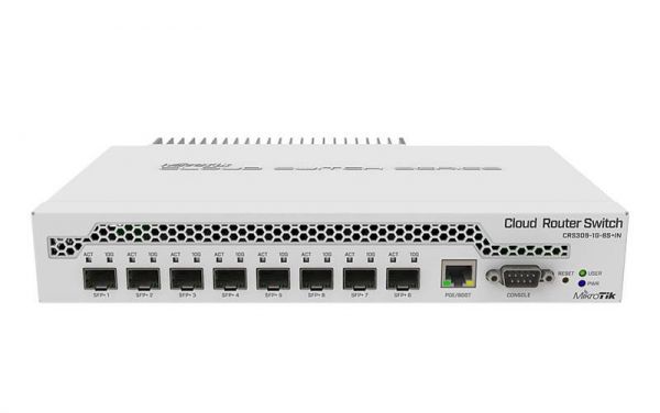  MikroTik CRS309-1G-8S+IN (8xSFP+, 1GE PoE In managment, RS232, L3) -  1