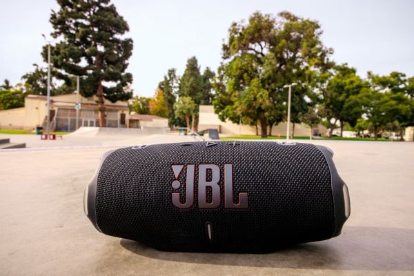 ������������ ������� JBL Charge 6 White (JBLCHARGE6WHT) - �������� 10