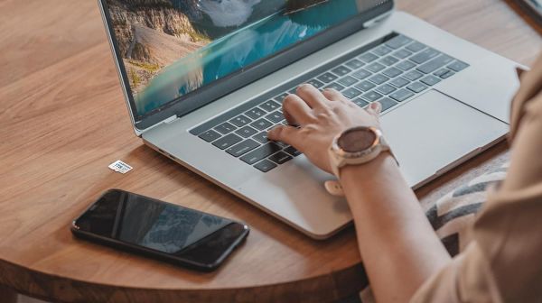 ����� ���'�� ����� ���`�� MicroSDXC  128GB UHS-I/U3 Class 10 Samsung Evo Plus R160MB/s + SD-������� (MB-MC128SA/EU) - �������� 9