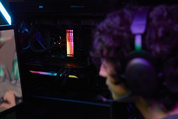  ` DDR5 32GB/5600 Kingston Fury Beast RGB Black (KF556C36BBE2A-32) -  14