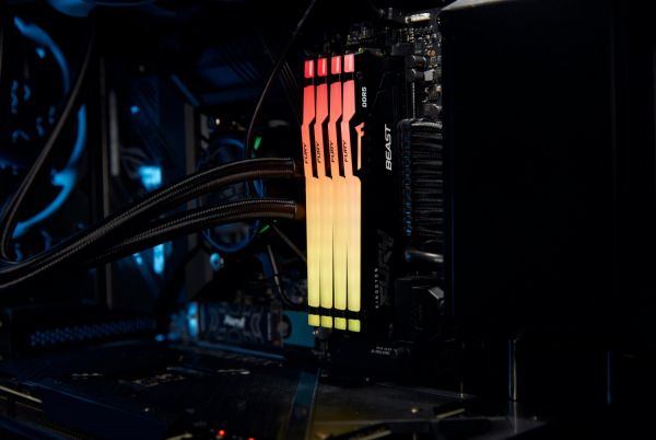  ` DDR5 32GB/5600 Kingston Fury Beast RGB Black (KF556C36BBE2A-32) -  17