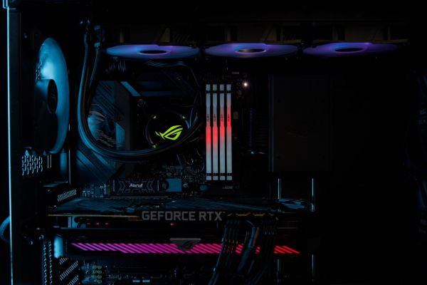  ` DDR5 32GB/5600 Kingston Fury Beast RGB Black (KF556C36BBE2A-32) -  21