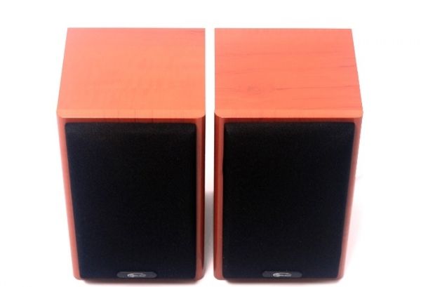 ������� 2.0 Gemix TF-5 Cherry, 2 x 5 ��, ���, �������� �� ����� 220V, ��������� ����� - �������� 1