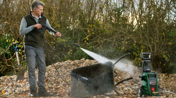 ��������� �������� �������� Bosch UniversalAquatak 135, 1900��, 135 ���, 410 �/�, 7.9 ��, ������� 3-�-1 0.600.8A7.C00 - �������� 5