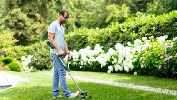 ������� ������� �������������� Bosch UniversalGrassCut 18V-260 1�2.5����� 26�� 2.3�� 0.600.8C1.D03 - �������� 7
