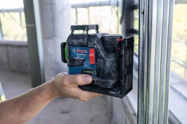 ͳ���� �������� Bosch GLL 12V-100-33 CG 12�/4�� �� 30� �0.3��/� ������� ������ ����� 1.76�� 0.601.065.400 - �������� 3