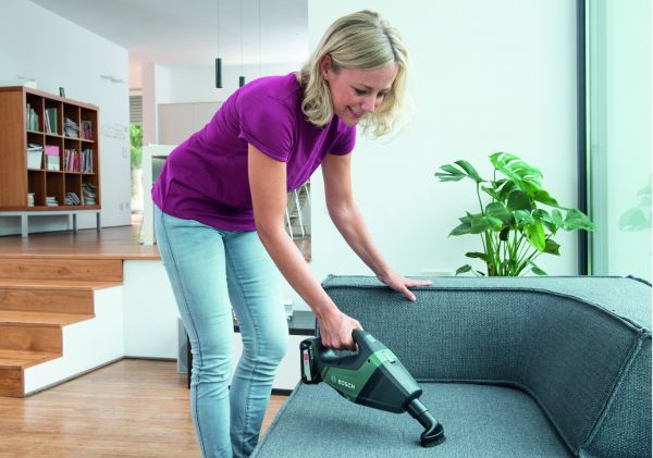 ������� �������������� Bosch UniversalVac 18, 18�, 2.5��, 9���, 1.3�� 0.603.3B9.103 - �������� 2