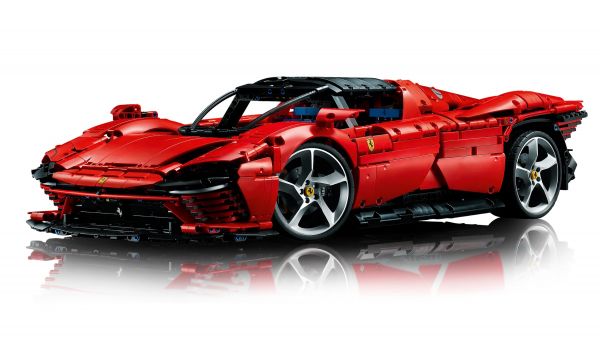  LEGO Technic Ferrari Daytona SP3 42143 -  10