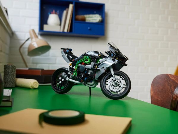 ����������� LEGO Technic �������� Kawasaki Ninja H2R 42170 - �������� 3