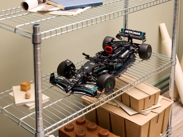 ����������� LEGO Technic Mercedes-AMG F1 W14 E Performance 42171 - �������� 3