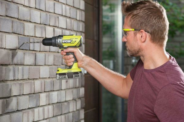 ����������-����� ������� �������������� Ryobi ONE+ R18PD3-242S 18� 1�2��� 1�4��� �� 50�� 500�1800����� 1.3�� ����� 5133003820 - �������� 2