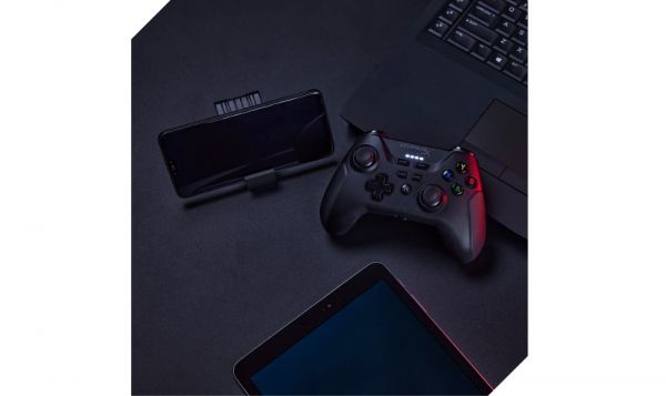 ������� HyperX Clutch, cross-platform, WL/BT/USB-A, ������ 516L8AA - �������� 10