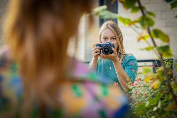 Canon ������� ���������� EOS R8 + RF 24-50mm f/4.5-6.3 IS STM 5803C016 - �������� 4