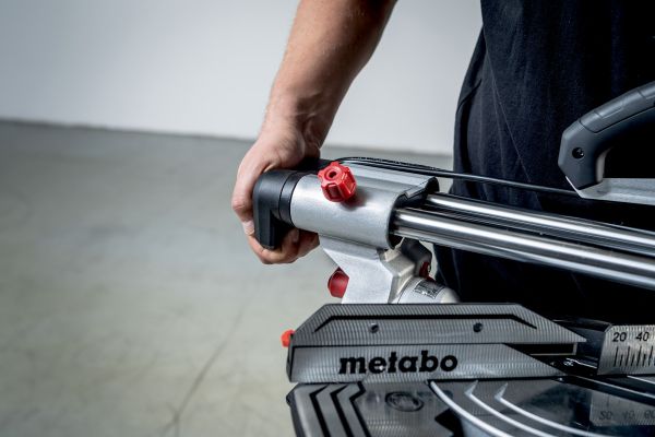 ���� ����������� Metabo KGS 216 M � ���������, 1200��, ���� 215��, ������ 70/40��, 13.4�� 613216000 - �������� 8