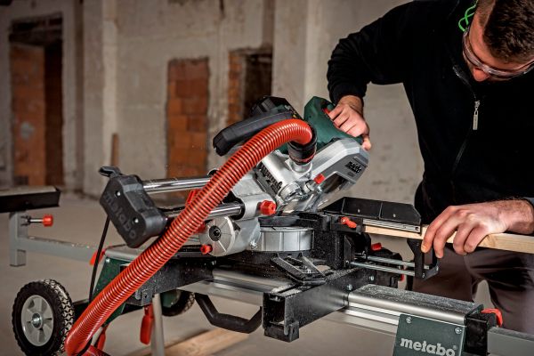 ���� ����������� Metabo KGS 216 M � ���������, 1200��, ���� 215��, ������ 70/40��, 13.4�� 613216000 - �������� 3