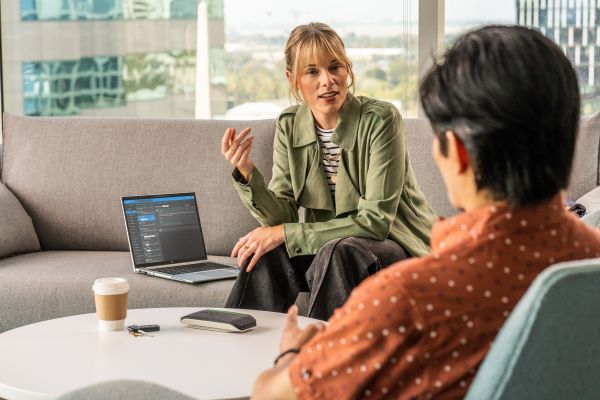 Poly C������� Sync 20+ � ��������� BT700, ���������� Microsoft Teams, USB-C, Bluetooth, ���� 772D0AA - �������� 2