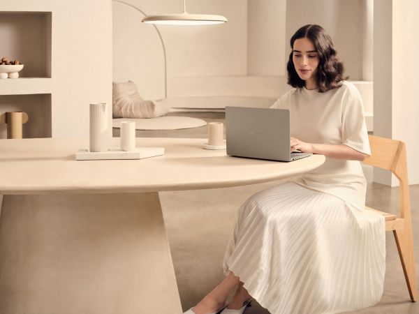 ������� ASUS Zenbook A14 UX3407RA-QD906W 14" WUXGA OLED, Snapdragon X Elite X1E 78 100, 32GB, F1TB, UMA, Win11, ������� 90NB16G1-M000R0 - �������� 12