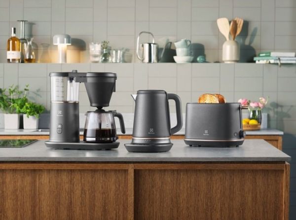 ������ ELECTROLUX E7T1-6BP - �������� 6