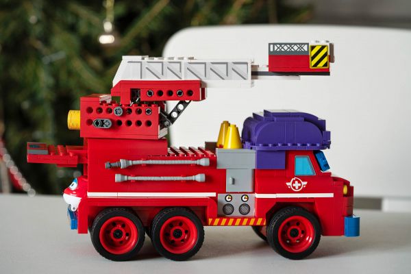  Super Wings Small Blocks Buildable Vehicle Set  (Sparky) EU385011 -  4