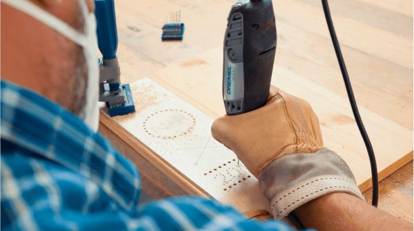��������� ����������-������������ Dremel 3000 130�� 10000-33000��/�� 0.55�� F.013.300.0JU - �������� 4
