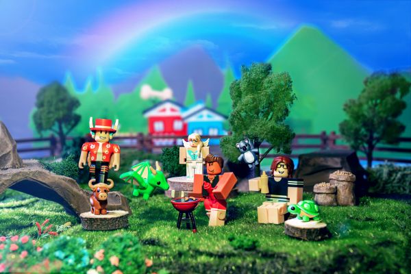   Roblox Multipack Adopt Me: Backyard BBQ ROG0190 -  2