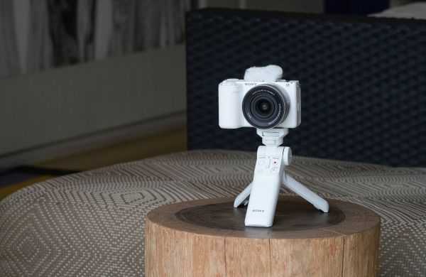 ����. ���������� Sony Alpha ZV-E10M2 body White ZVE10M2W.CEC - �������� 2