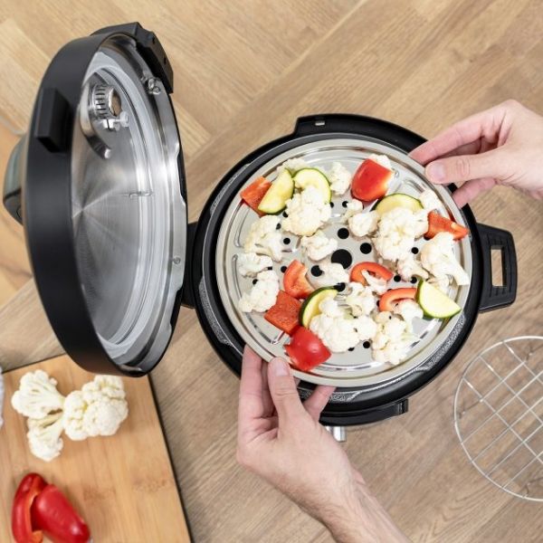 �����������-���������� First FA-5130-2-SI, Black/Silver, 6�, 1000W, ��������� ����������, �������, 8 ��������, ������������� ���������� ��������, ������ ��������, ������������ - �������� 6