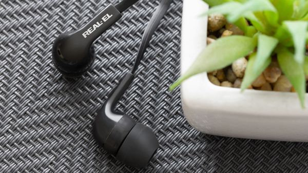 �������� Real-EL Z-1012 Mobile Black - �������� 11