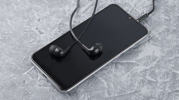 �������� Real-EL Z-1012 Mobile Black - �������� 13