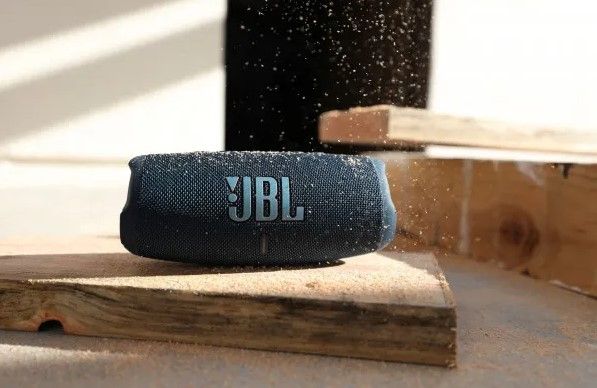 ����������� ������������ ������� JBL Charge 5 Blue (JBLCHARGE5BLU) - �������� 11