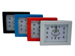 Годинник з будильником пластик з малюнком мікс кольорів L4725 ТМOPV