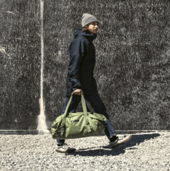������� ����� Thule Chasm Duffel 90L TDSD-304 Olivine (3204998) - �������� 6