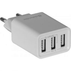 �������� ���������� Defender UPA-31 white, 3xUSB, 5V / 3.1A (83587) - �������� 2