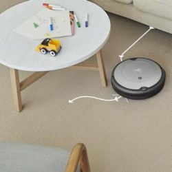 - iRobot Roomba 698 (R698040) -  2