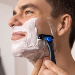 Бритва Bic Flex 3 Hybrid с 4 сменными картриджами (3086123644939) - Картинка 6