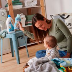 Гель для стирки Chicco Sensitive для детских вещей 1.5 л (8058664122325) - Картинка 2