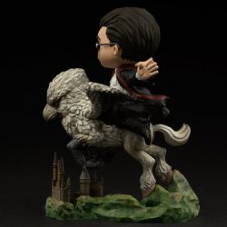 Գ   Iron Studios Harry Potter Harry and Buckbeak (WBHPM39921-MC) -  4
