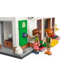  LEGO Friends    830  (41729) -  7