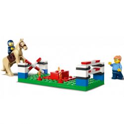  LEGO City   823  (60372) -  5