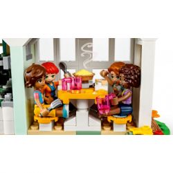  LEGO Friends   853  (41730) -  4