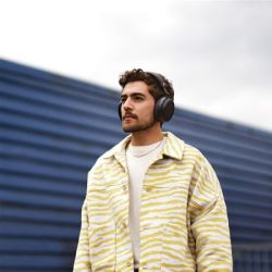 Навушники Sennheiser Momentum 4 Wireless Black (509266) - Картинка 7
