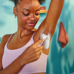 ������ Gillette Venus 3 Colors 1 ��. (7702018018161) - �������� 2