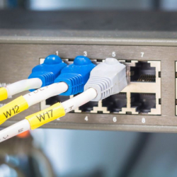 Стрічка для принтера етикеток UKRMARK B-Hs611, аналог HSe611, термозбіжна, 1,7-3,2мм, 5,8мм х 1,5м, black on yellow (900409) - Картинка 3